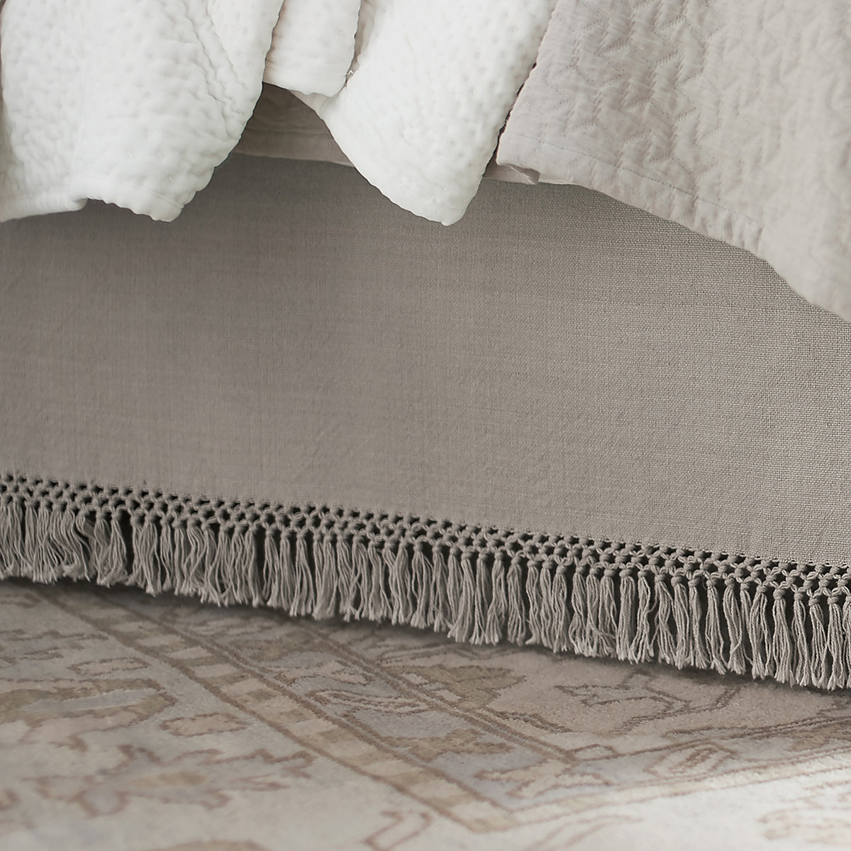 ELISABETH YORK Bed Skirts