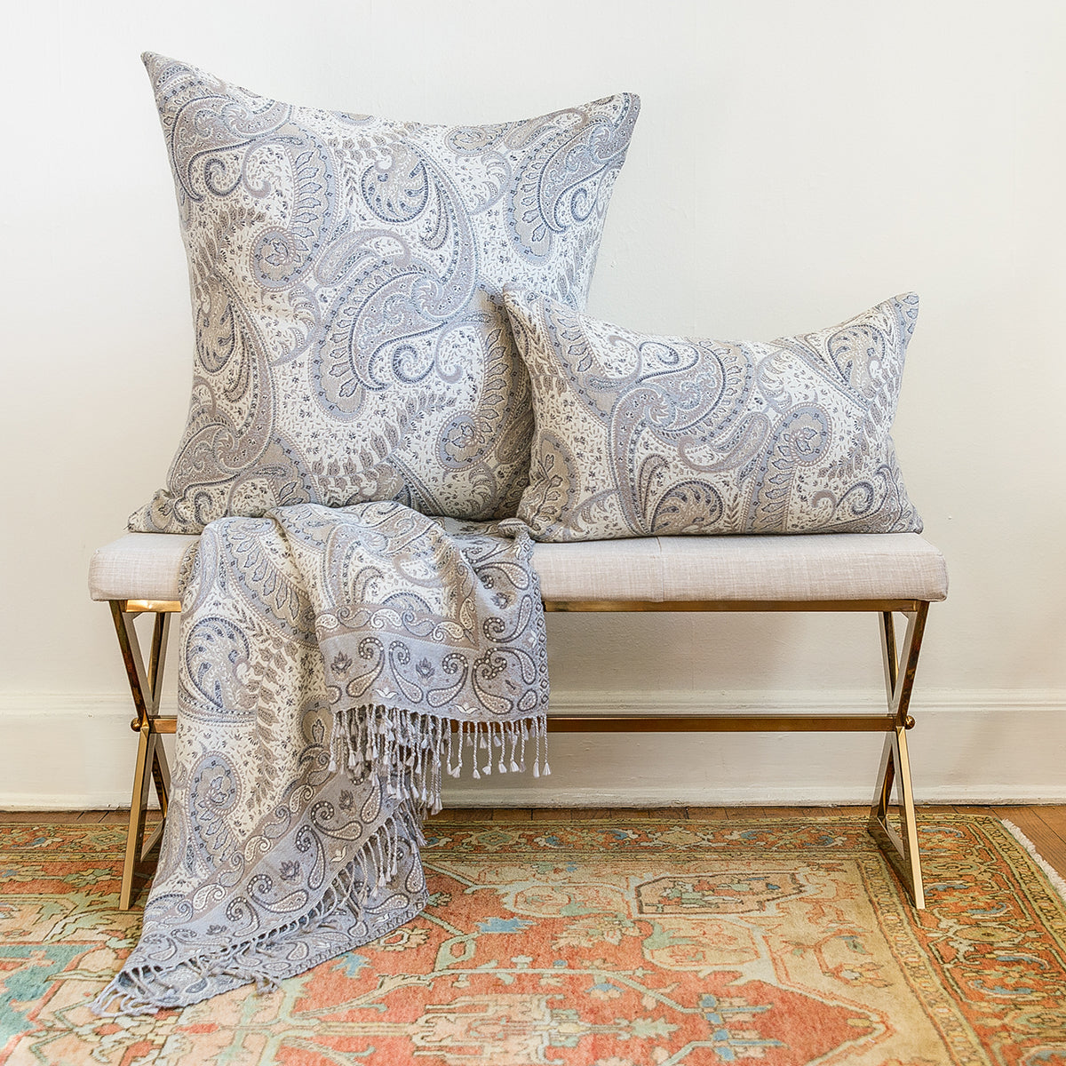 ELISABETH YORK Shams