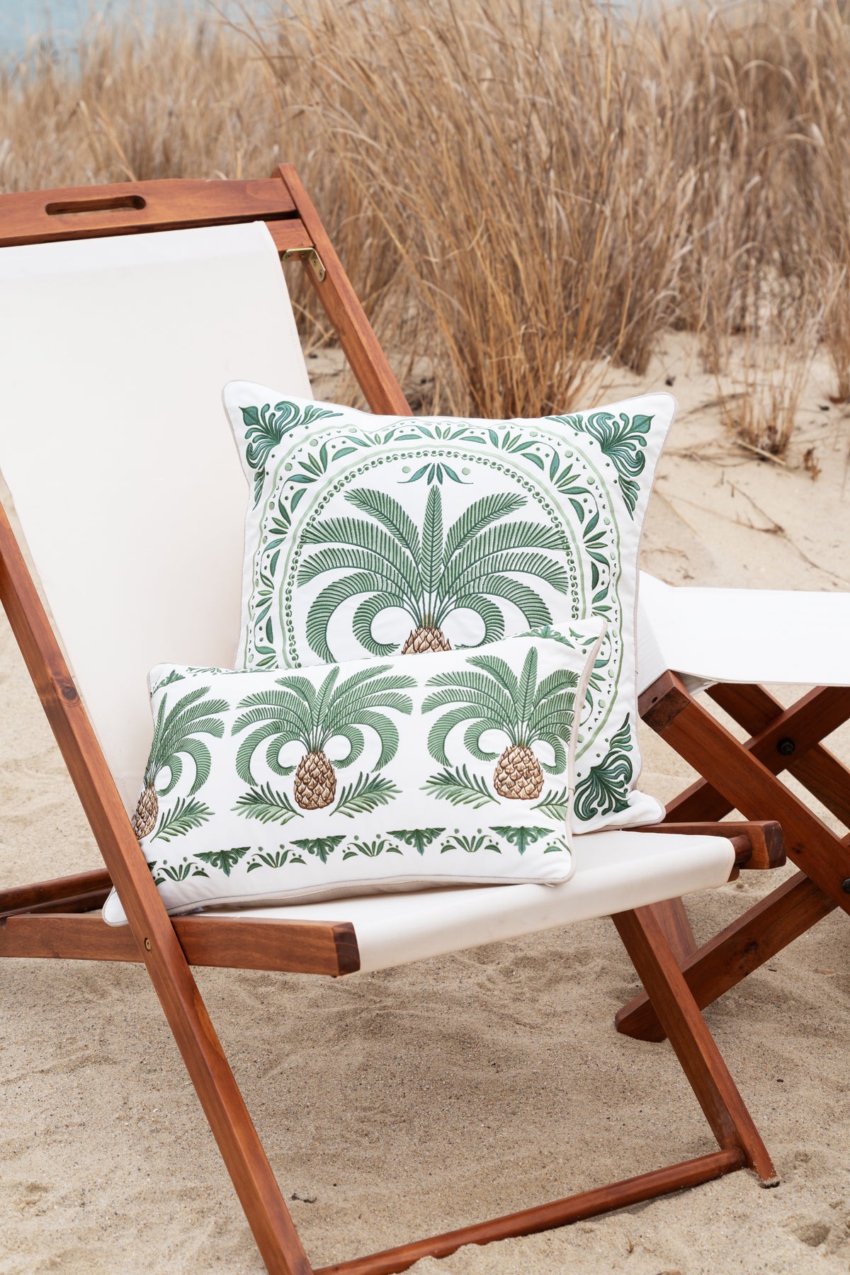 Rightside Design Indoor and Outdoor Home Decor – C&F Enterprises, Inc.